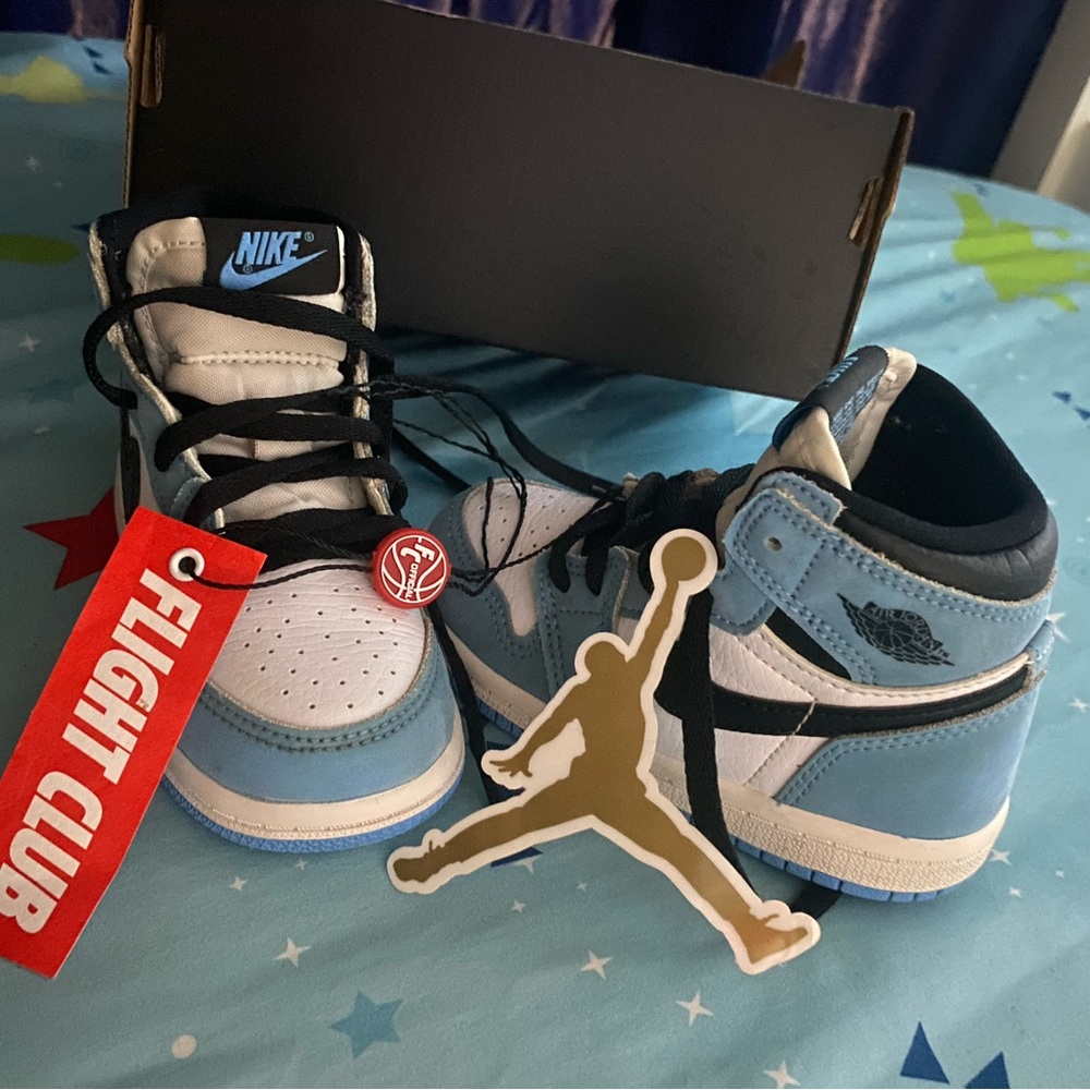 Jordan 1 university blue